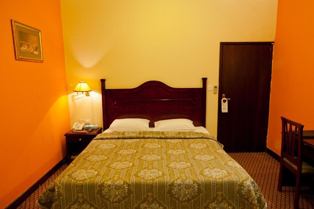 Doha Grand Hotel Room photo